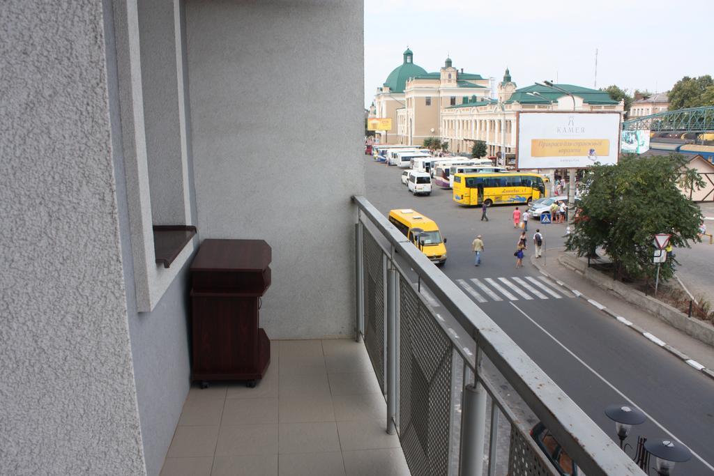 Suite On Railway Station Ivano-Frankivsk Room photo